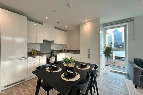 2 bedroom apartment to rent, Clippers Quay Salford M50