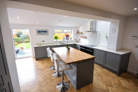 4 bedroom detached house for sale, Waytown Close, Canford Heath, Poole BH17