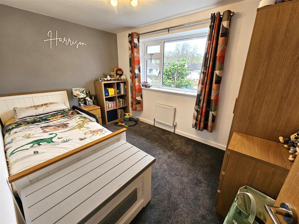 Bedroom 4.jpg