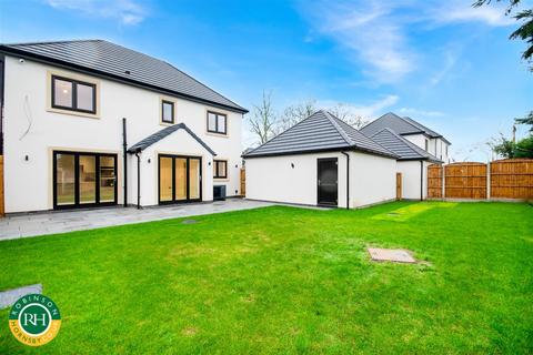 4 bedroom house for sale, Yellow Stone Drive, York Road, Scawthorpe, Doncaster