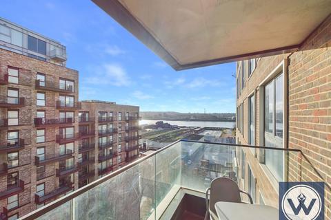 2 bedroom flat for sale, Agnes George Walk, London, E16 2FR