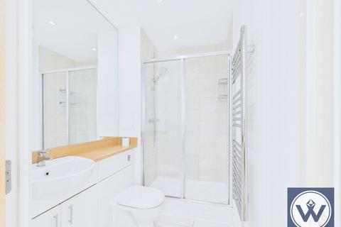 2 bedroom flat for sale, Agnes George Walk, London, E16 2FR