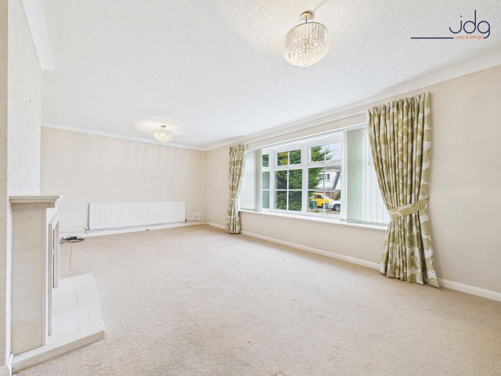 Living Room with fireplace