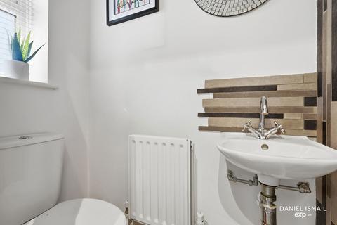 undefined, Derby Close, Basildon SS16