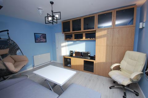 2 bedroom flat for sale, Carleith Quadrant, Glasgow, City of Glasgow, G51 4LB
