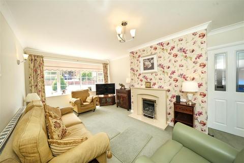 2 bedroom semi-detached bungalow for sale, 20 Manor House Park, Codsall, Wolverhampton, WV8 1ES