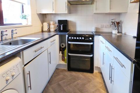 2 bedroom semi-detached house for sale, Stirling Crescent, Hedge End, Southampton