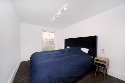 undefined, Gilbert court , W5