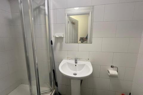 undefined, Green Drive, Southall