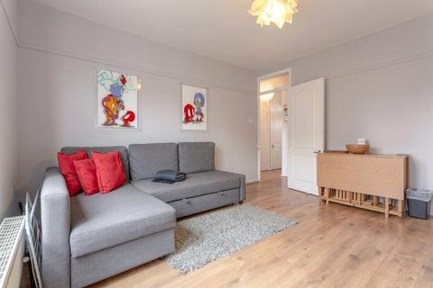 1 bedroom apartment to rent, Tent Street, London E1