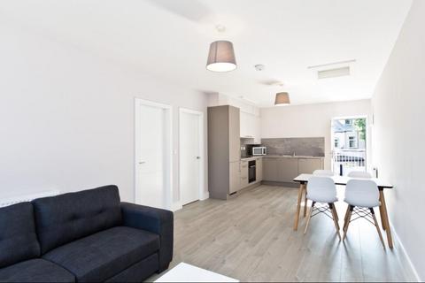 2 bedroom apartment to rent, Apartment 4, Lynthorpe House, Sheffield, S1