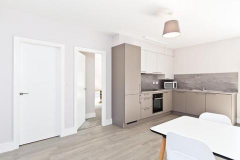 2 bedroom apartment to rent, Apartment 4, Lynthorpe House, Sheffield, S1