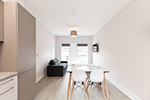2 bedroom apartment to rent, Apartment 11, Lynthorpe House, Sheffield, S1