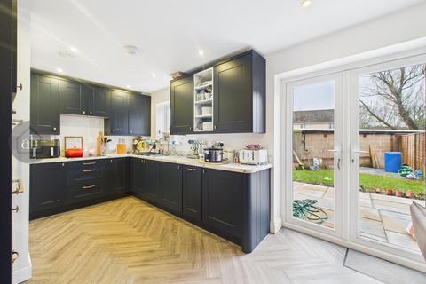 3 bedroom end of terrace house for sale, Ducksen Road, Mendlesham,
