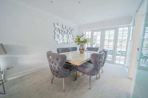 undefined, Osbourne Croft, Cheswick Green, B90