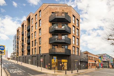 3 bedroom flat for sale, Roach Road, London E3
