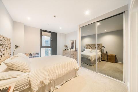 3 bedroom flat for sale, Roach Road, London E3