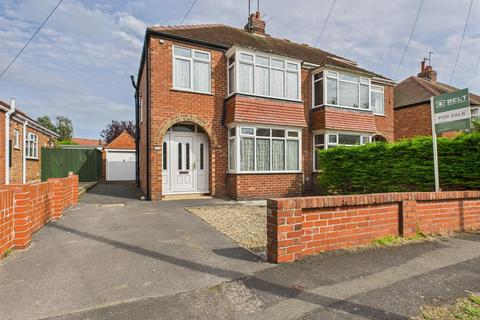 3 bedroom semi-detached house for sale, Nightingale Road, Bridlington