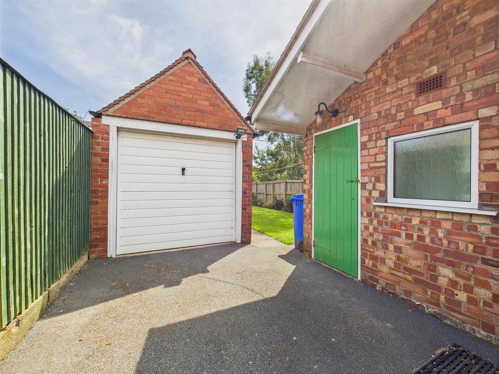 Garage: