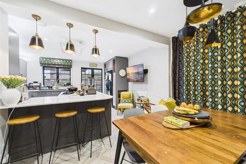 undefined, Priory Lane, West Molesey