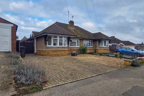 2 bedroom bungalow for sale, Cedar Close, Ampthill, Bedfordshire, MK45