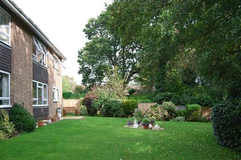 2 bedroom flat for sale, Cornford Way, Christchurch, BH23 4QU