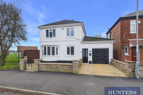 4 bedroom detached house for sale, St. Thomas Road, Bridlington