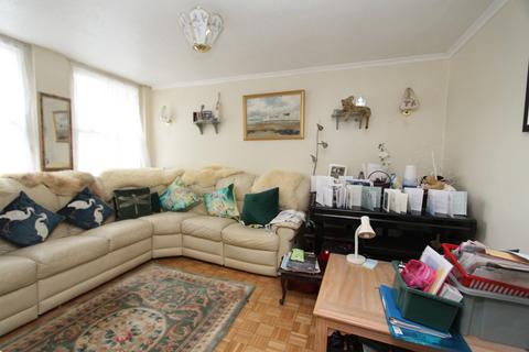 4 bedroom end of terrace house for sale, Derwent Road, Eastbourne BN20