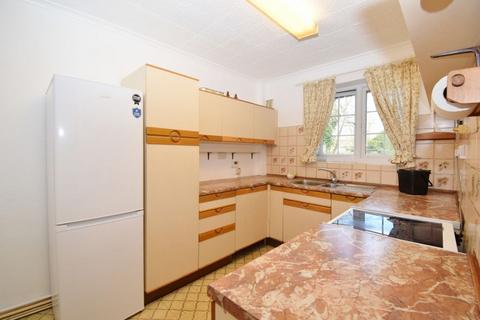 2 bedroom apartment for sale, Russettings, Westfield Park, Hatch End
