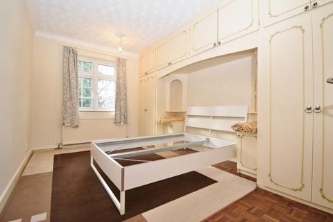 2 bedroom apartment for sale, Russettings, Westfield Park, Hatch End