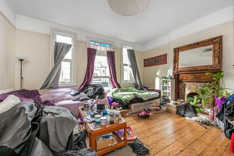 3 bedroom flat to rent, Brockley Road, London, SE4