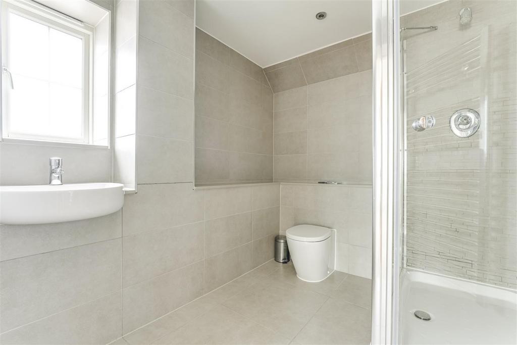 En suite 2.jpg