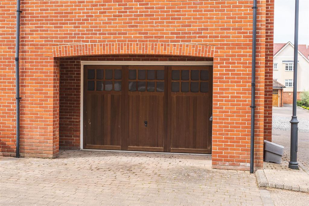 Garage.jpg