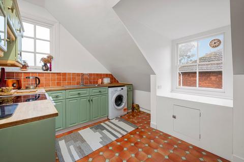 undefined, Mayfield Road, Weybridge, KT13