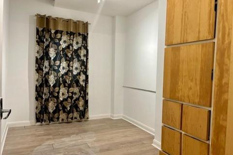 undefined, Lynn Mews, London