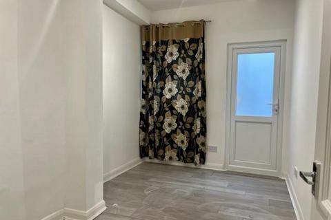 undefined, Lynn Mews, London