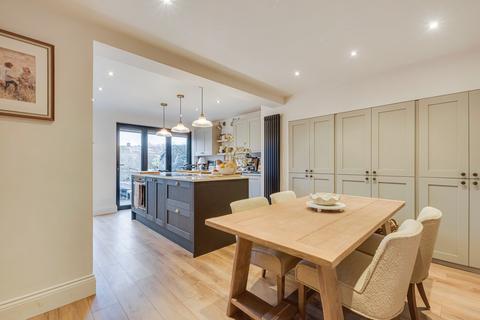 2 bedroom terraced house for sale, Howard Avenue, Bexley, DA5