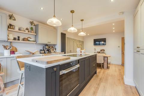 2 bedroom terraced house for sale, Howard Avenue, Bexley, DA5