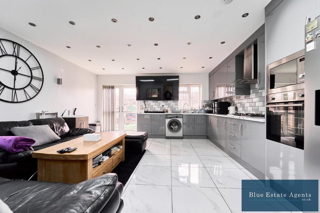 Extended Kitchen &amp; Diner