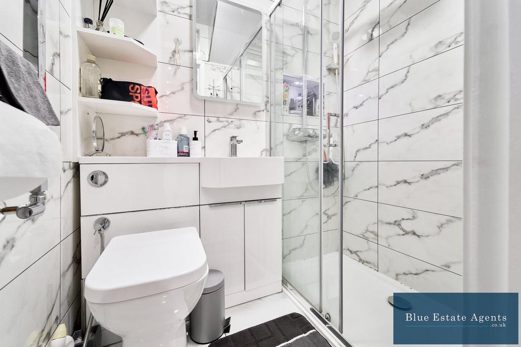 Ground Floor Shower Suite