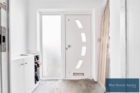 4 bedroom terraced house for sale, Long Readings Lane, Slough, SL2