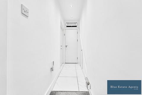 4 bedroom terraced house for sale, Long Readings Lane, Slough, SL2