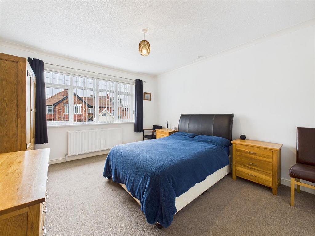 Bedroom: