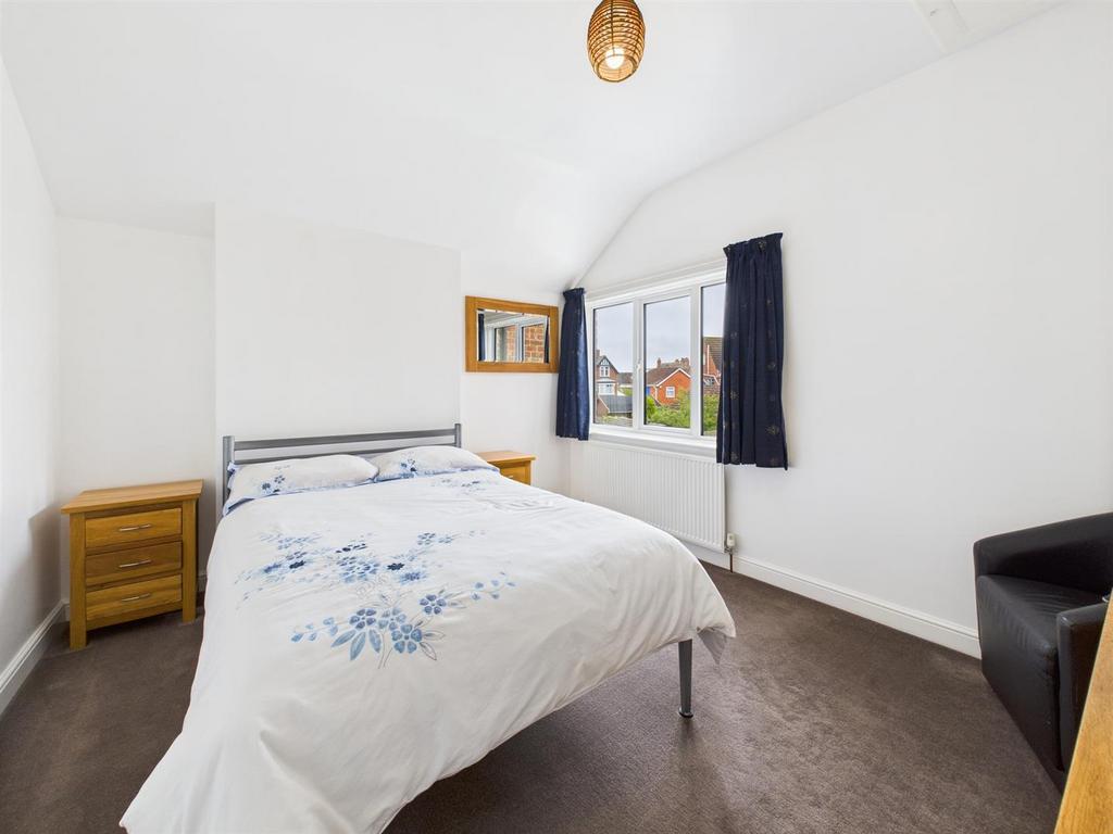 Bedroom: