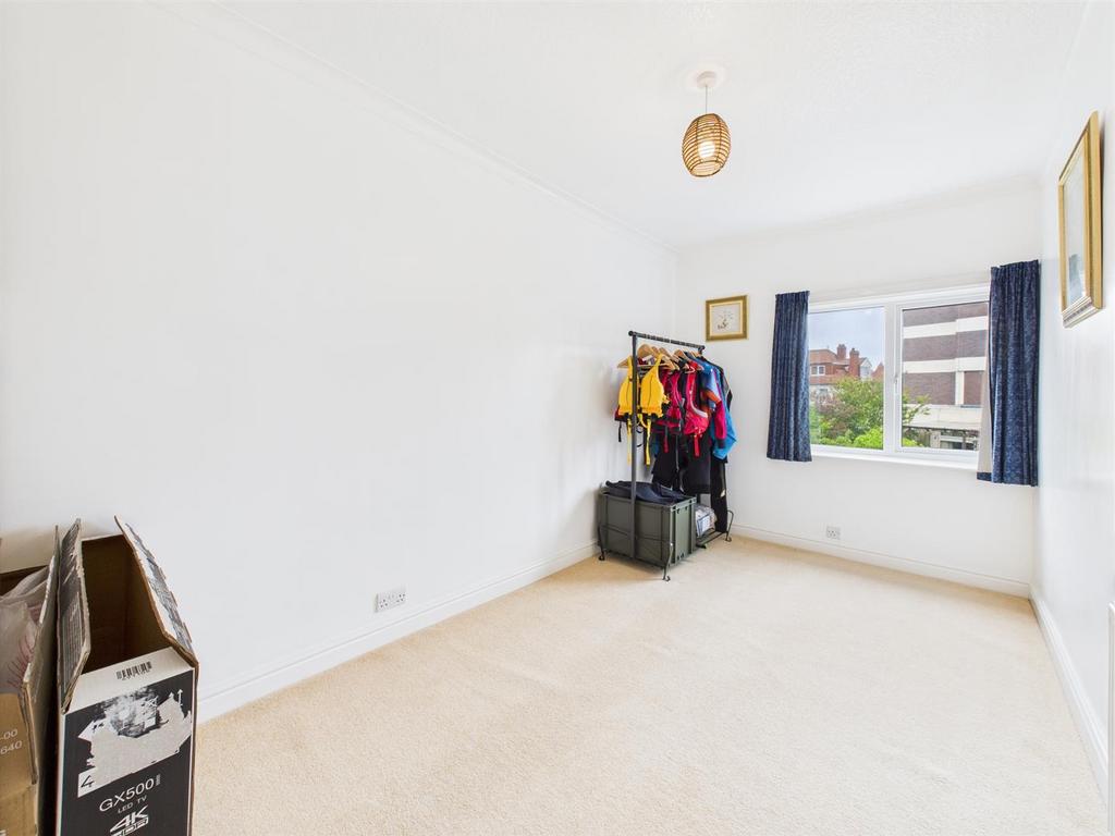 Bedroom: