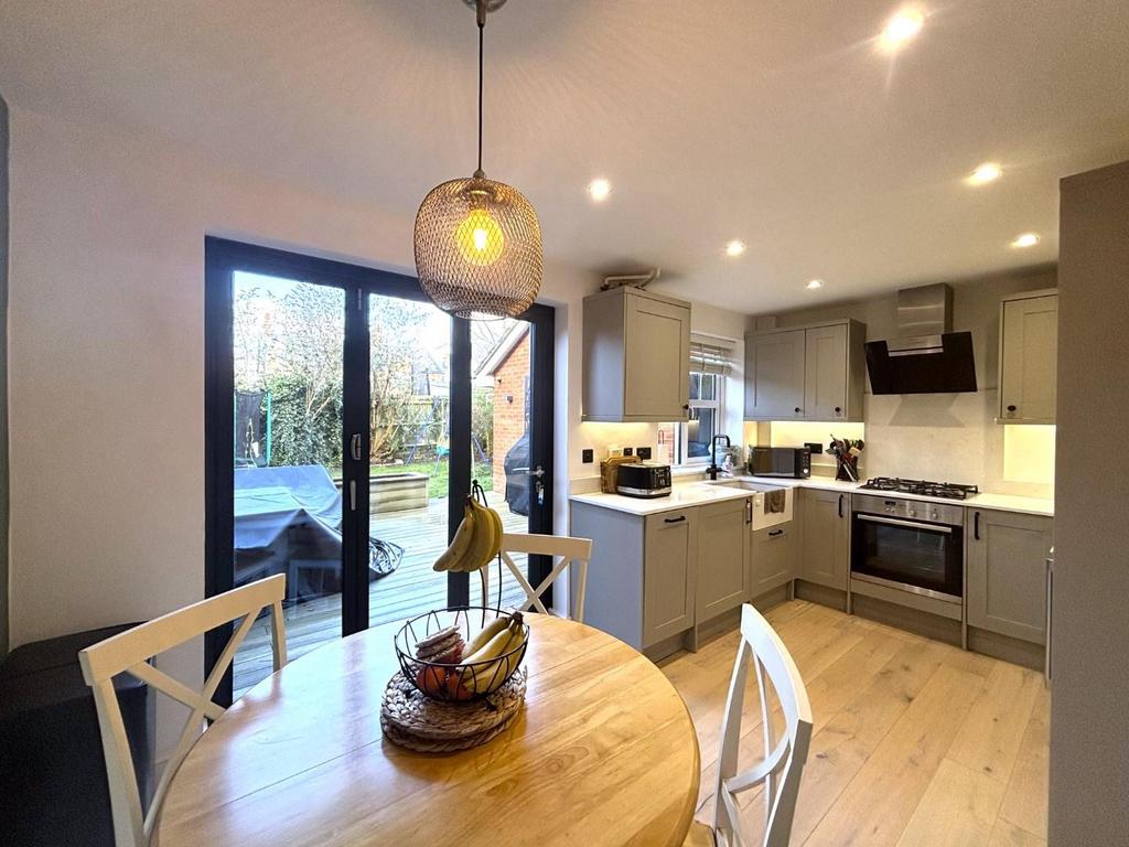 Kitchen Dining.jpeg