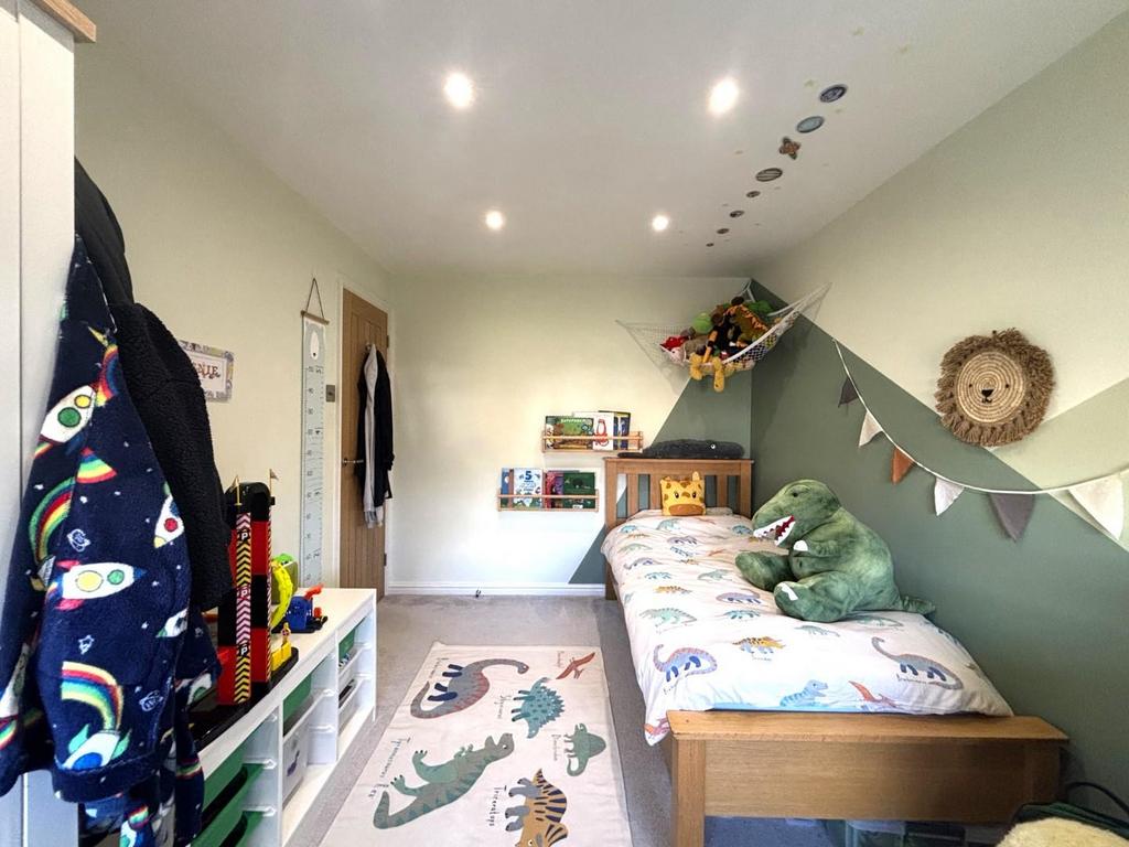 Bedroom 2 1.jpeg