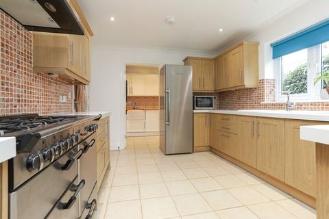 5 bedroom detached house for sale, Church Hill, Eythorne, Kent, CT15