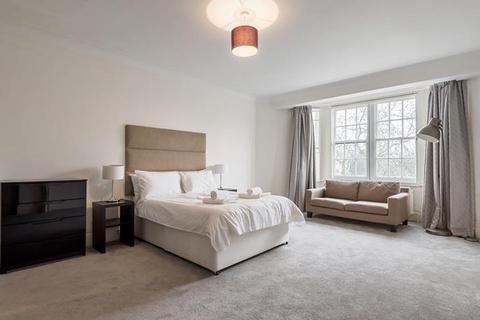 5 bedroom apartment to rent, Strathmore Court, St John's Wood NW8