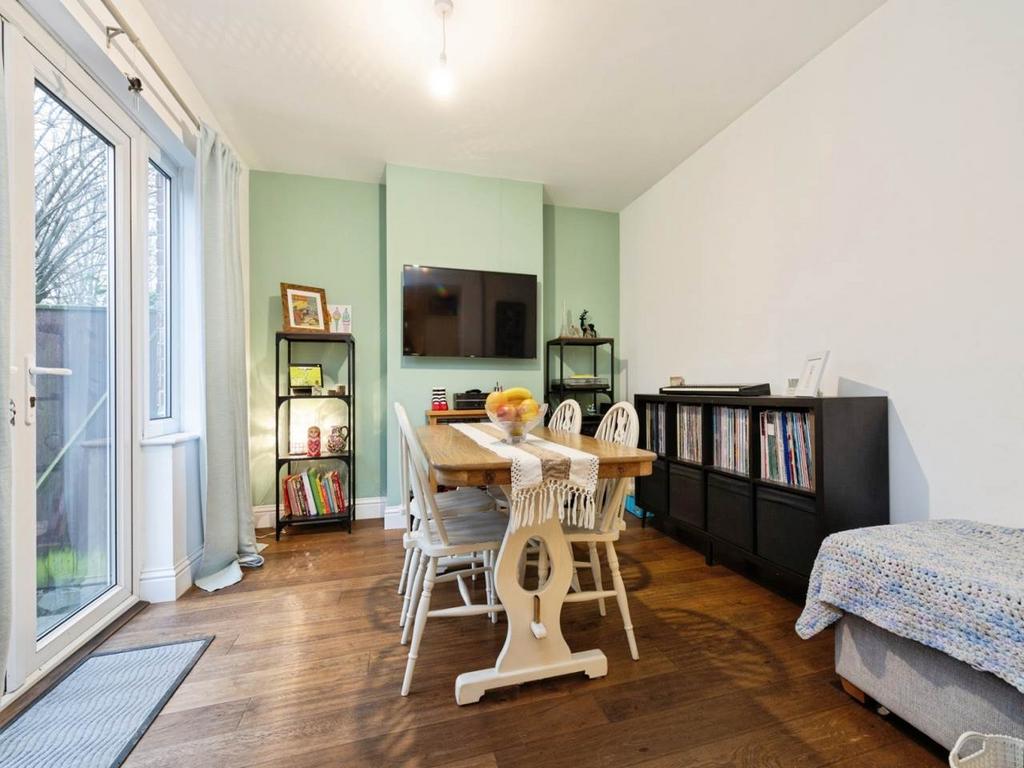 Dining Room (2)